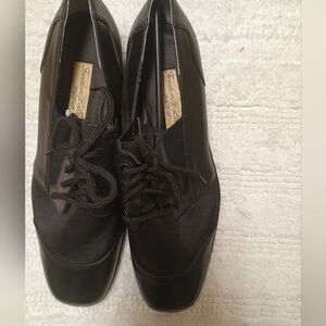 Women's Black Shoes
